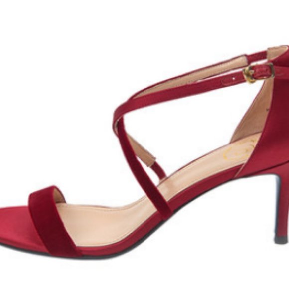 shoes - Picture 3 of 3